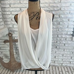 Vince Camuto IvoryDrape top Sz S